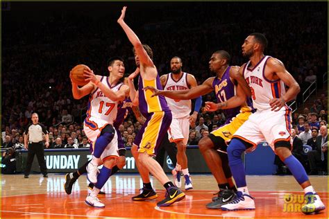 Jeremy Lin: LINsanity Beating Kobe Bryant!: Photo 2627465 | Pictures ...