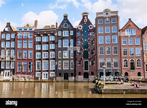 Damrak, Amsterdam, North Holland, Netherlands Stock Photo - Alamy