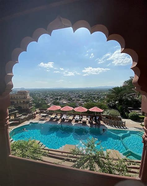 Neemrana Fort-Palace 𝗕𝗢𝗢𝗞 Neemrana Hotel 𝘄𝗶𝘁𝗵 ₹𝟬 𝗣𝗔𝗬𝗠𝗘𝗡𝗧