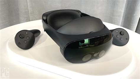 Project Cambria Hands On: Take a First Look at the Meta Quest Pro VR ...