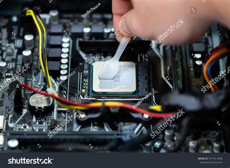 Thermal Paste Applied Laptop Processor Stock Photo 1911017698 ...