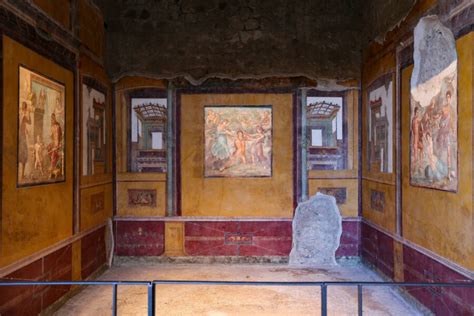 1,900-Year-Old Opulent 'House Of The Vettii' In Pompeii Restored