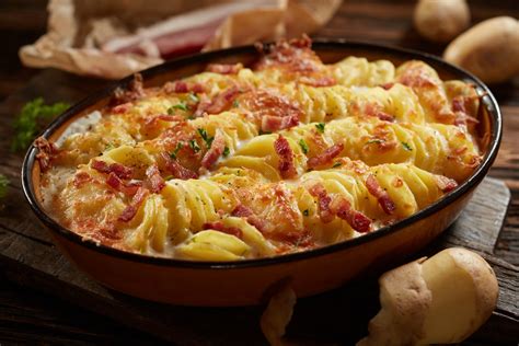 Swiss Cheese and Bacon Scalloped Potatoes Recipe | Recipes.net