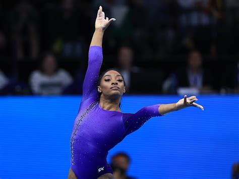 Simone Biles Opens Up About Life, Love, and Gymnastics in Candid ...