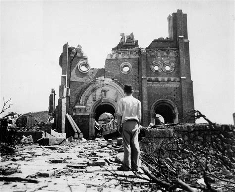 The devastating aftermath of nuclear blasts in Hiroshima and Nagasaki ...