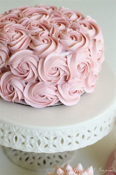 Simple Cake Decorating Techniques | Easy cake decorating, Creative cake ...