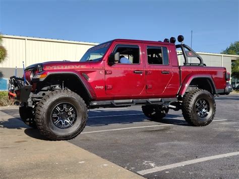 2021 Jeep Gladiator | Survivor Classic Cars Services