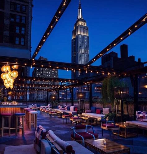 Moxy Times Square | New york hotels, New york rooftop, Nyc rooftop