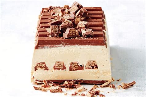 KitKat tiramisu ice-cream cake