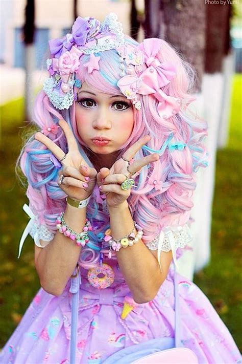 Japanese Street Fashion Decora Kei | homechemistryonline.blogspot.com