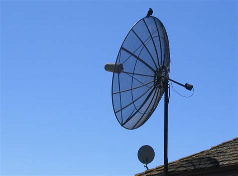 File:Satellite dish (Television).jpg - Wikimedia Commons