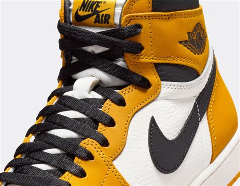 Air Jordan 1 Retro High OG Yellow Ochre DZ5485-701