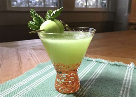 Recipe: Honey, Do this Drink For Me honeydew cocktail