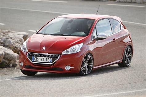 Peugeot 208 GTi (2012-2014) Review | Autocar