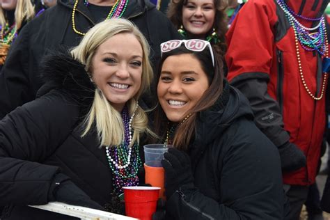 PICTURES: 2018 Soulard Mardi Gras pt1 | FOX 2