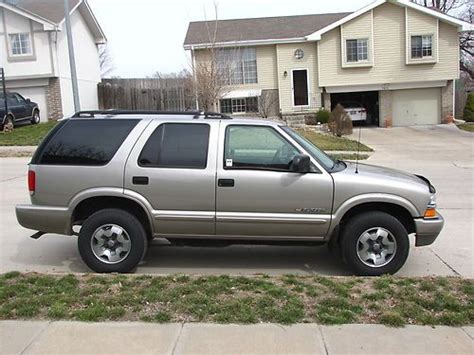 Sell used 2004 Chevy Blazer SUPER CLEAN 4 Door 4x4 CD LOW MILES in ...