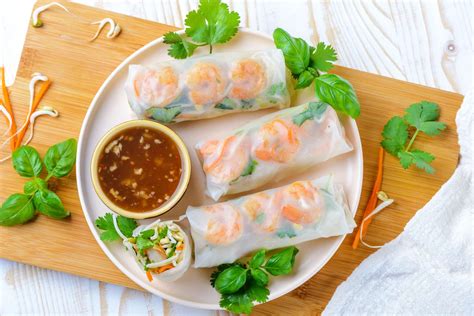 Thai Fresh Spring Rolls (With Vegetarian Option) Recipe