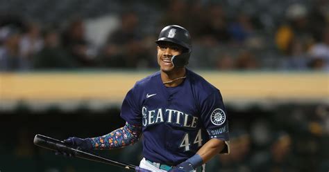 Mariners' Julio Rodríguez Placed on 10-Day IL with Back Injury | News ...