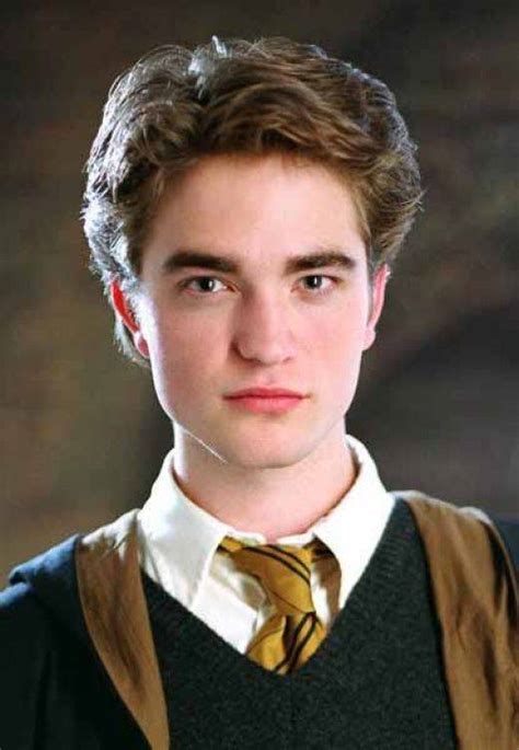 Robert Pattinson Height, Weight, Age, Body Statistics - Healthy Celeb