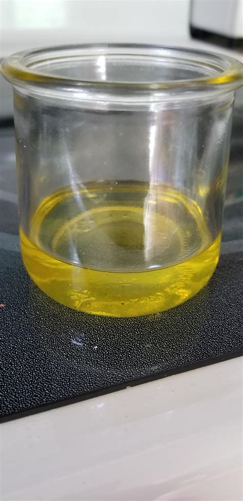 Friend wants to know if his naphtha extraction should be this color : r ...