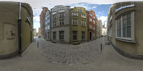 Narrow street in Gdansk - Free Hdri - HDRMAPS™