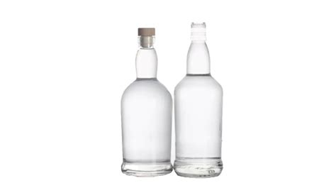 Liquor bottle sizes: 70 cl vs 750 ml glass bottles