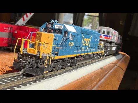 HO Scale CSX 8181 EMD SD40-2 Carrying SEPTA Silverliner V - YouTube