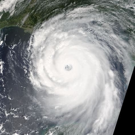 File:Hurricane Katrina August 28 2005 cropped.jpg