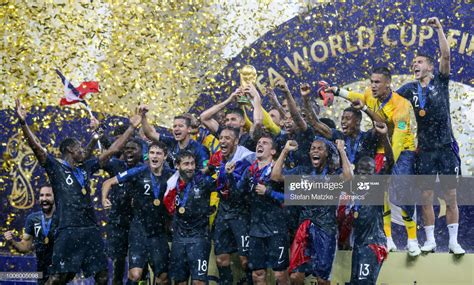 France FIFA World Cup Final 2018 Team Signed Shirt & Medal Display ...