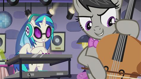 Octavia and Vinyl Scratch - My Little Pony Friendship is Magic Photo ...