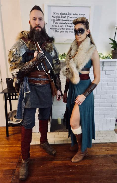 Couple Viking | Viking halloween costume, Vikings halloween, Viking costume