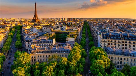 Panoramic sunset view of skyline with Eiffel Tower, Paris, France ...