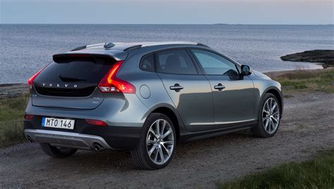 Volvo V40 Cross Country - model year 2016 - Volvo Car Group Global ...