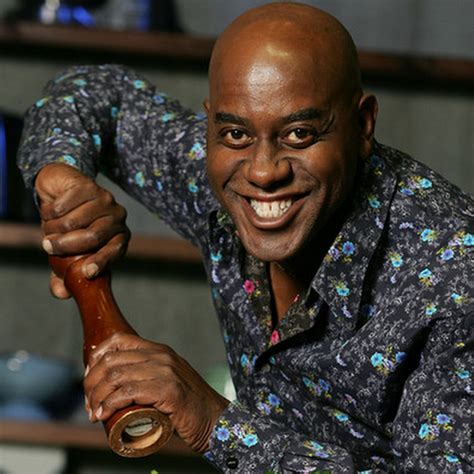 Instant hehe boi ainsley harriott - Sound Button | Myinstants