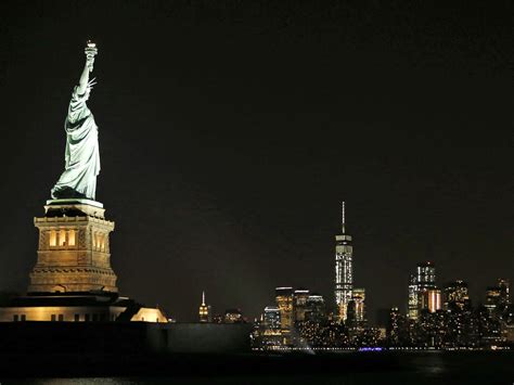 Statue of Liberty at Night Wallpapers - Top Free Statue of Liberty at ...