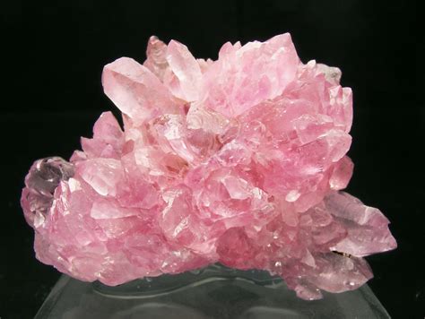 Rose Quartz : Properties, Formation, Occurrence and Uses Area » Geology ...