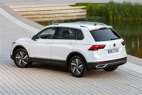 Volkswagen Tiguan eHybrid Revealed with 241 HP and 30 Miles (50 Km) of ...