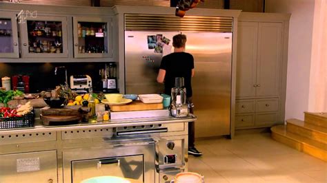 Gordon Ramsay'ss Home Cooking S01E18 - YouTube