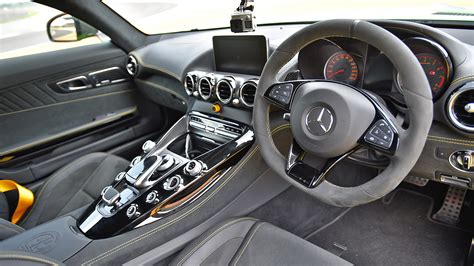 Mercedes Benz AMG GT 2017 R Interior Car Photos - Overdrive