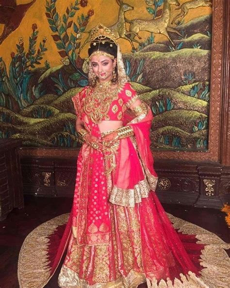 Madirakshi Mundle aka Sita from Siya Ke Ram is MARRIED | Elegant attire ...