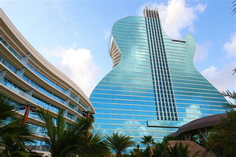 Inside the new guitar-shaped Hard Rock hotel building in Florida ...