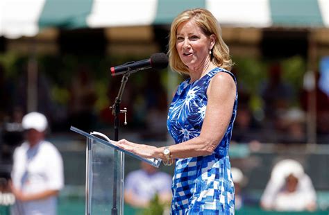 Tennis legend Chris Evert reveals ovarian cancer diagnosis - ABC News