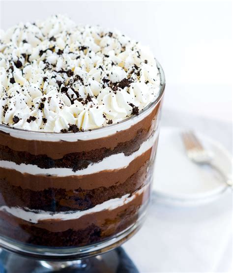 Chocolate Pudding Trifle Dessert Recipe | Hostess At Heart