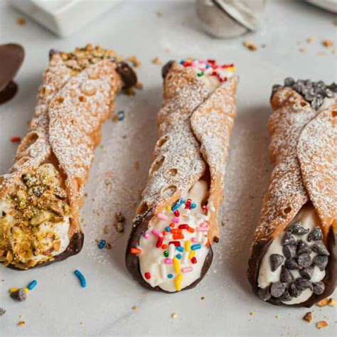 Cannoli Recipe - Shugary Sweets