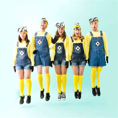 Save this easy DIY group Halloween costume idea to turn your crew into ...