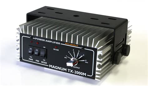 www.cbradio.nl: Pictures and Specifications of the Magnum Linear Amplifiers