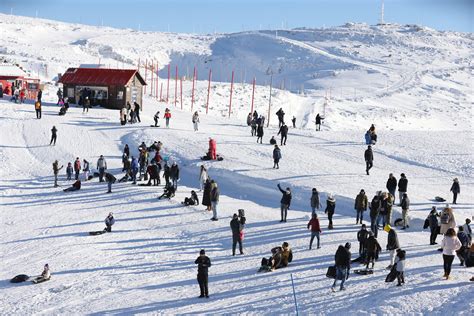 Anticipating heavy snowfall, Mt. Hermon ski resort to close after busy ...