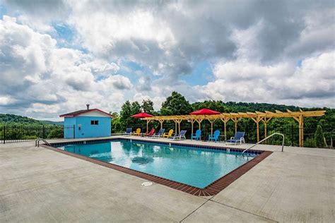 Quality Inn Mount Vernon Pool Pictures & Reviews - Tripadvisor