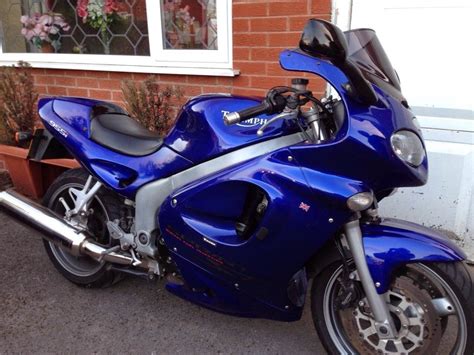 Motorcycle Restoration Projects UK: Triumph Sprint St 955i 2002