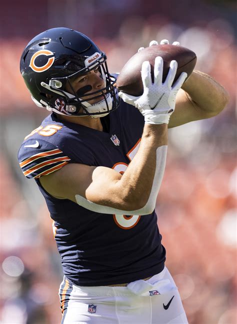 Bears, TE Cole Kmet Agree On Extension